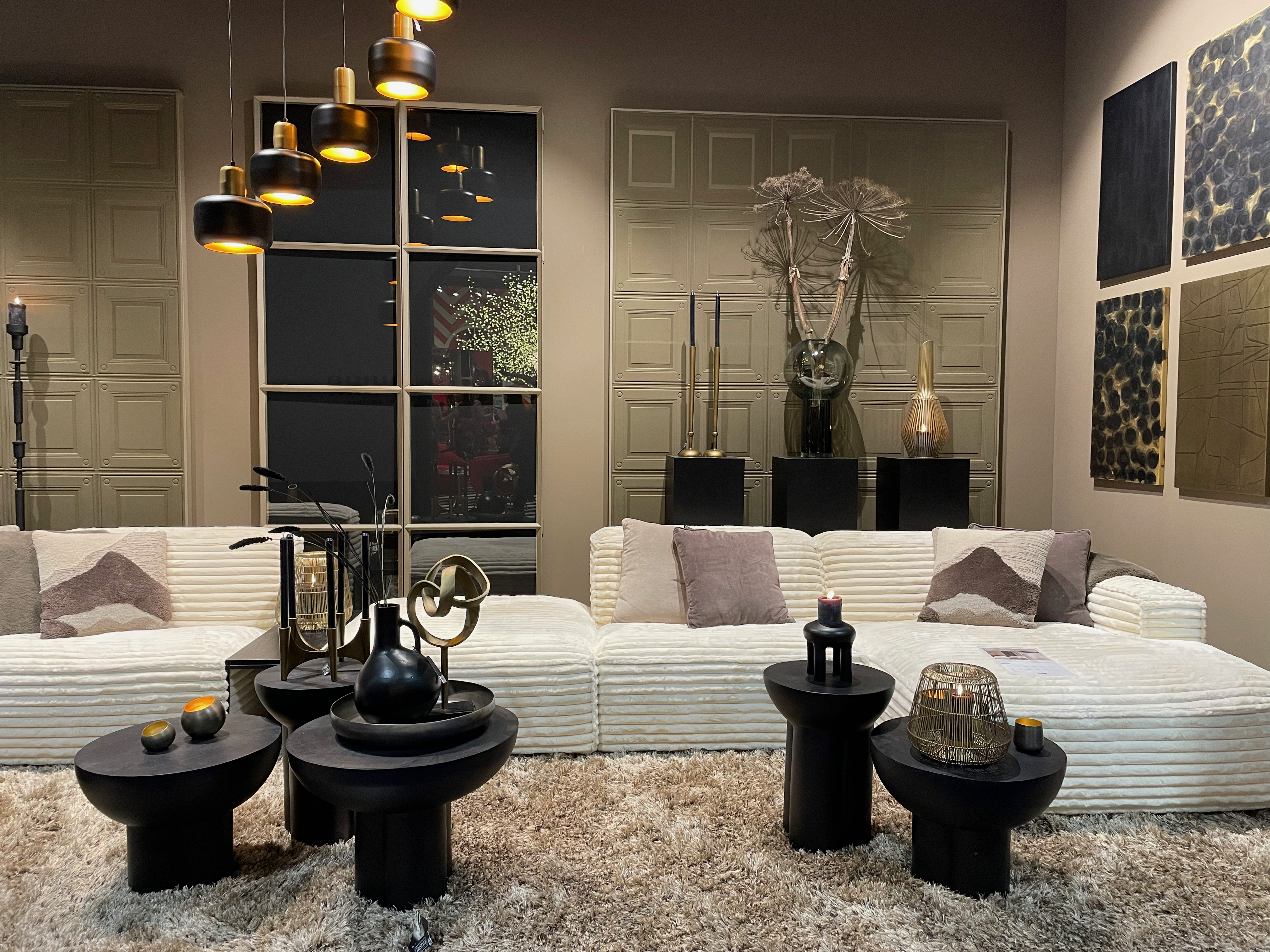 Inframe painted kitchen